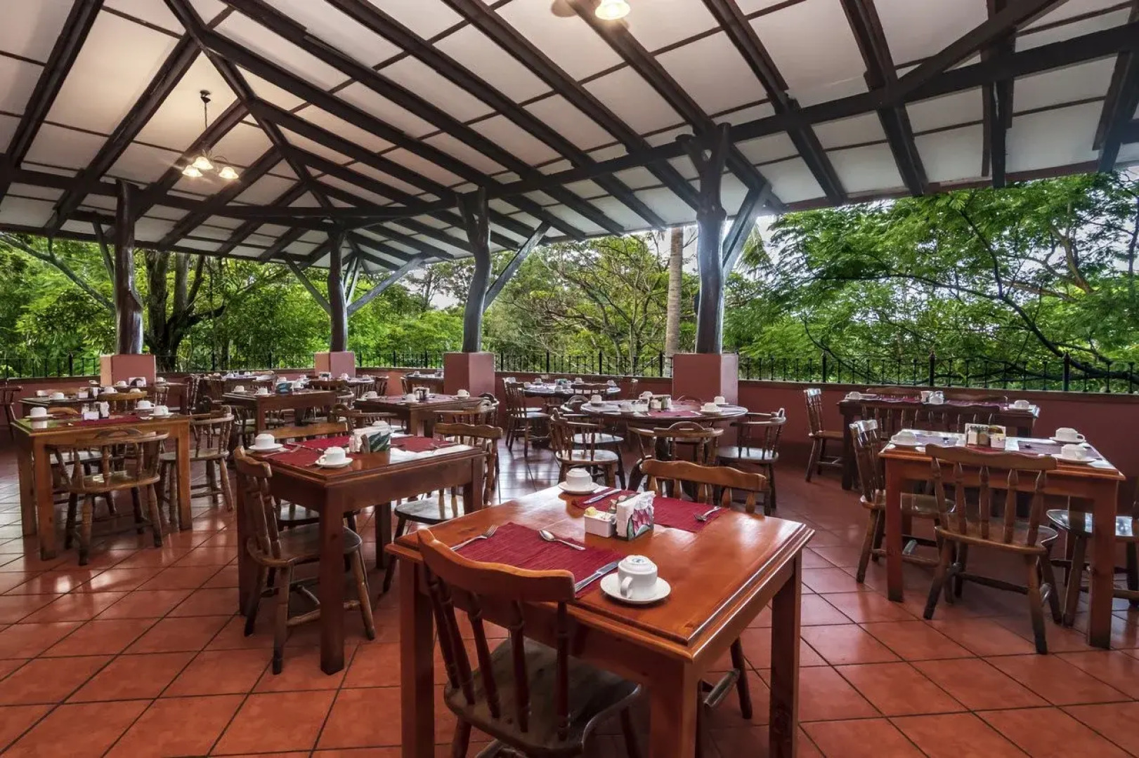 Hotel Hacienda Guachipelin