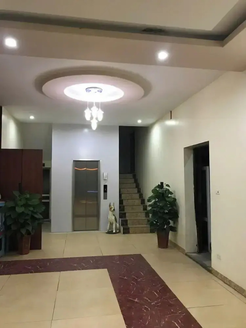 Hoà Bình Hotel LC - by BayLuxury