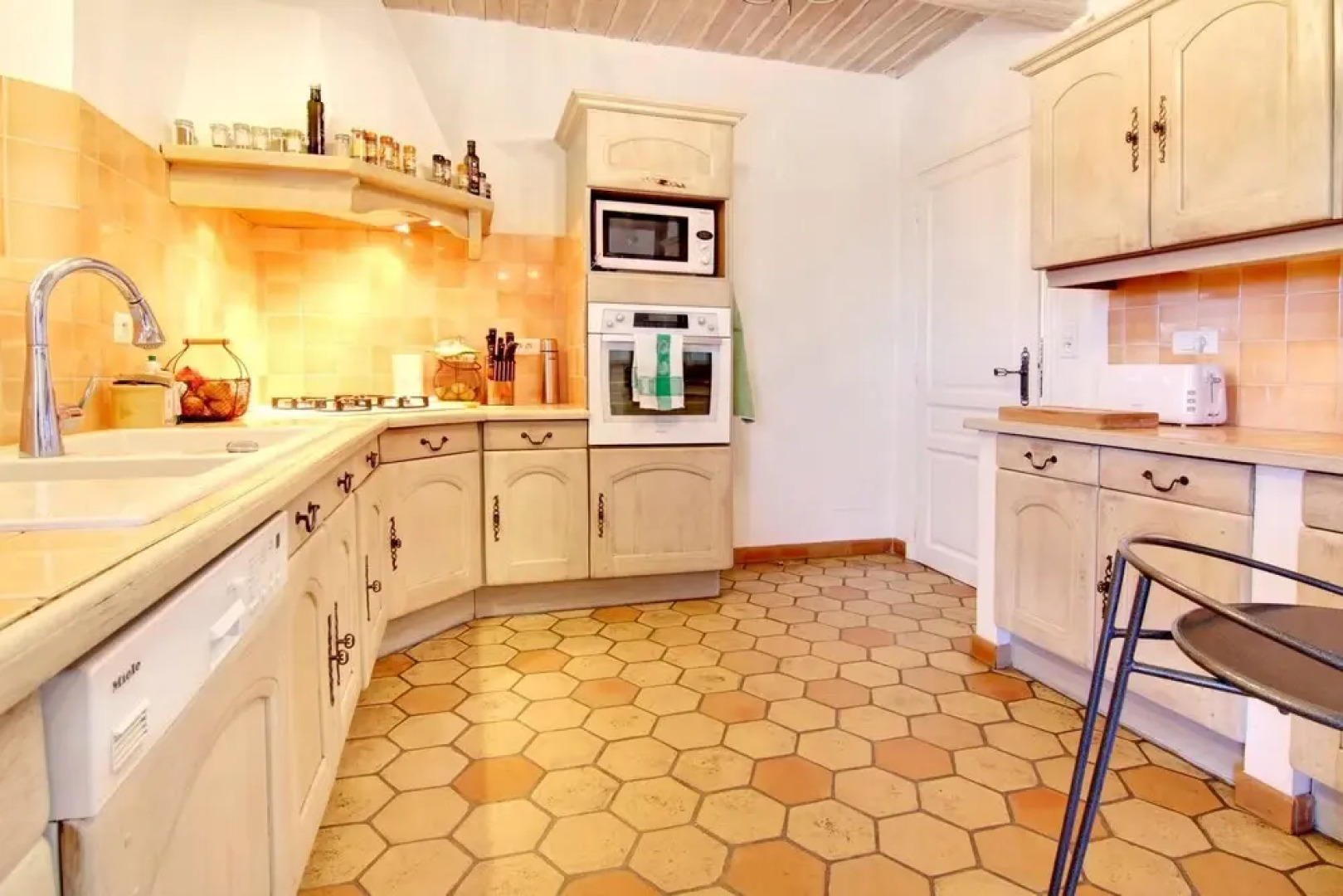 Villa With 3 Bedrooms in Mons, With Private Pool, Furnished Garden and