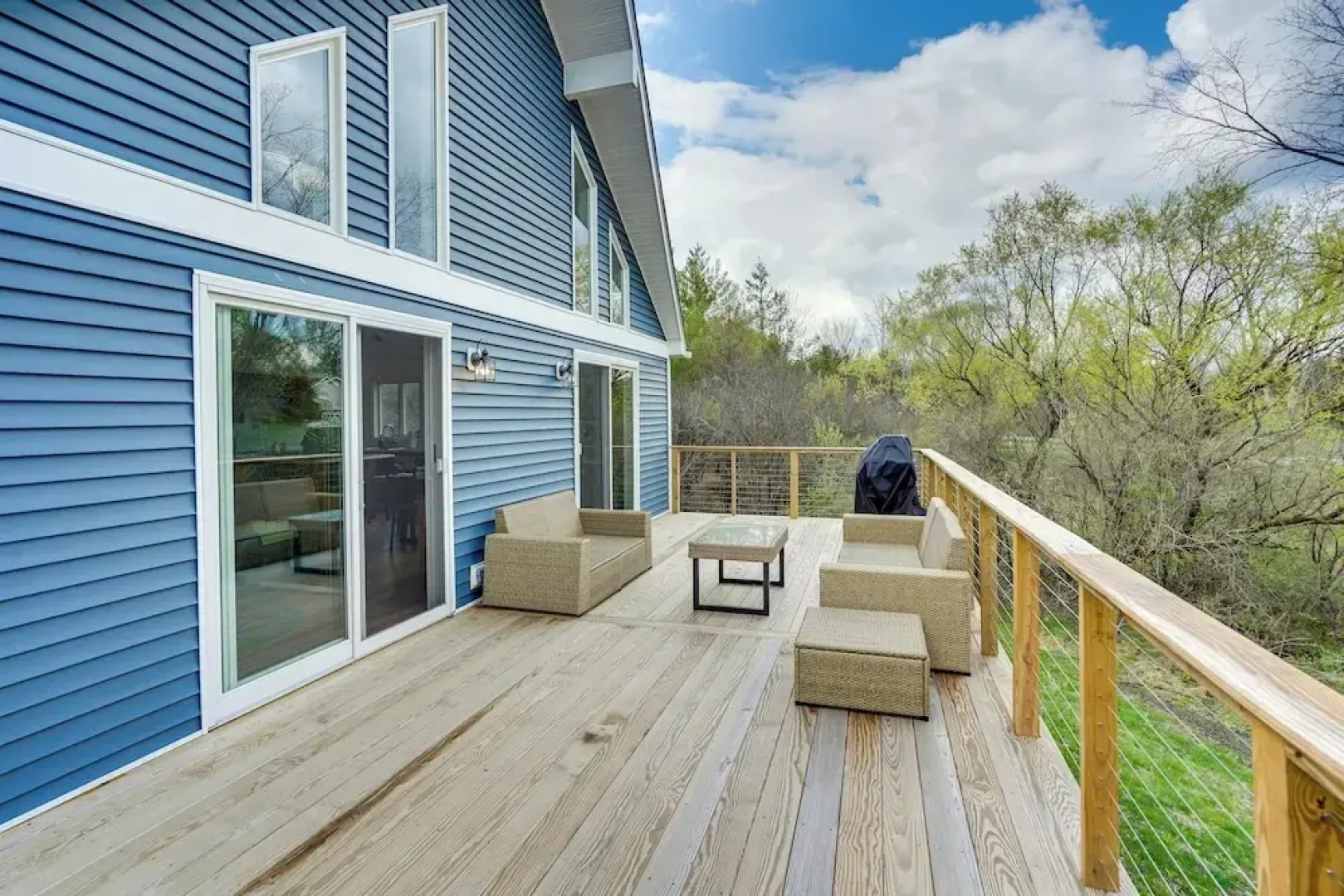 Sleepy Hollow Lake Home w/ Deck, Pool Access!
