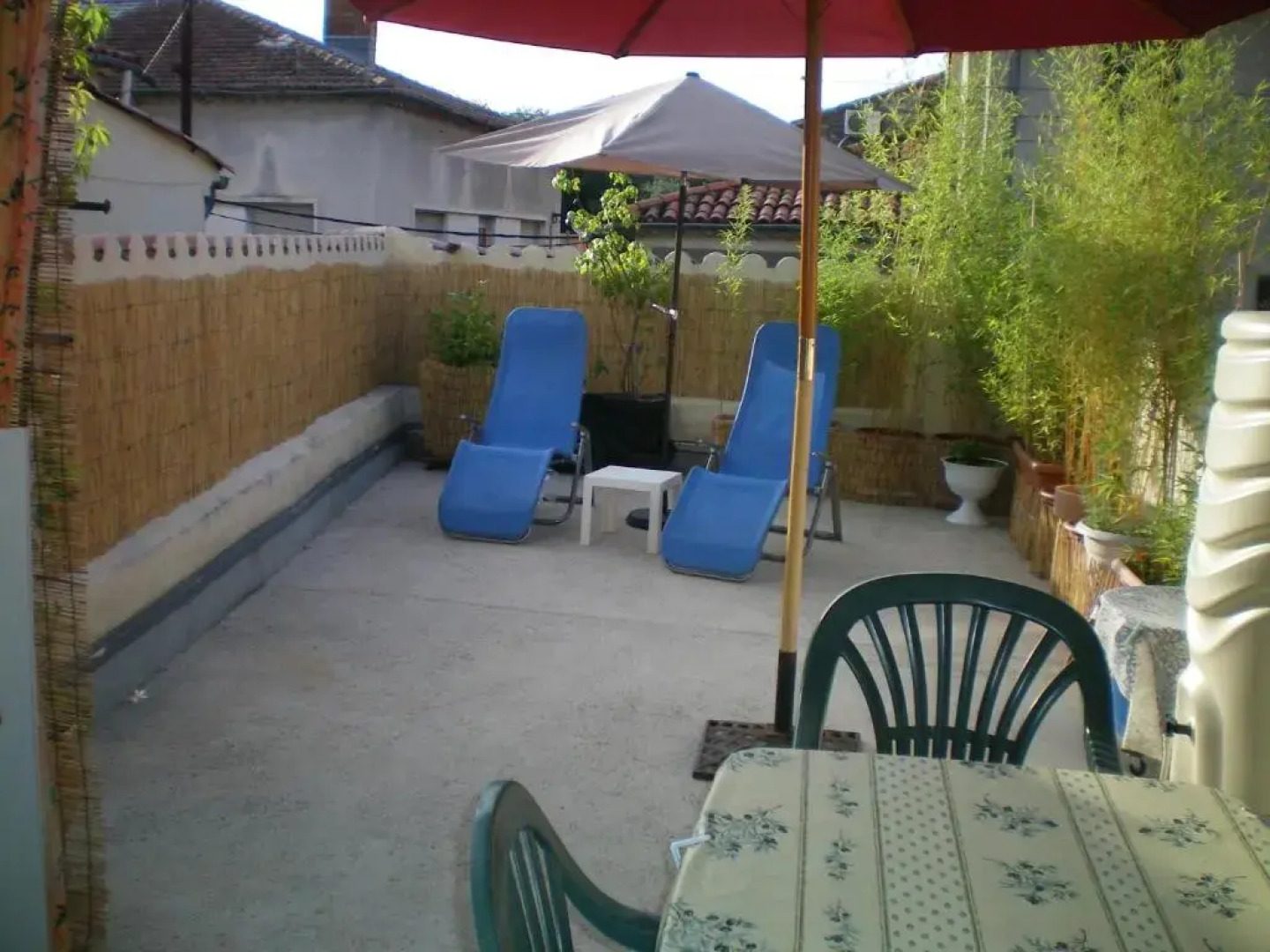 T2 dans maison de village