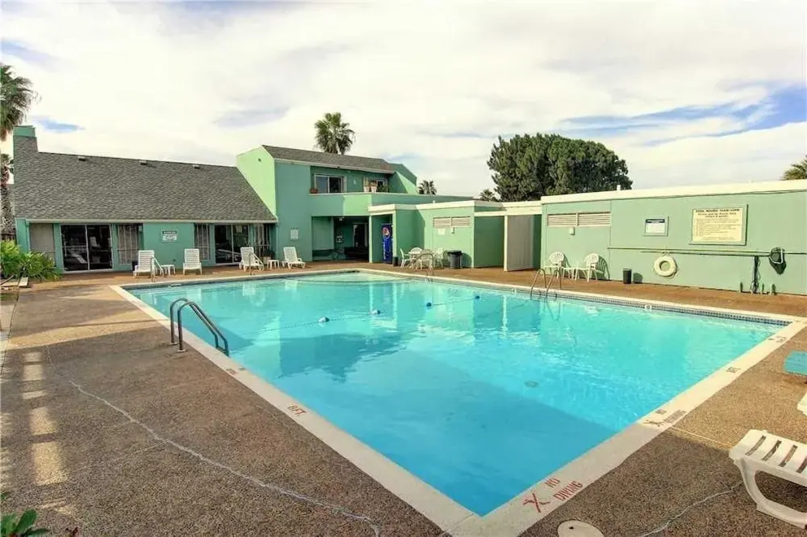 14300 Aloha St. Unit 220 3 Bedroom Home