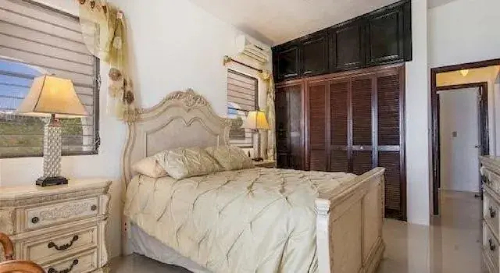 Secret's Oceanfront Vacation Villa