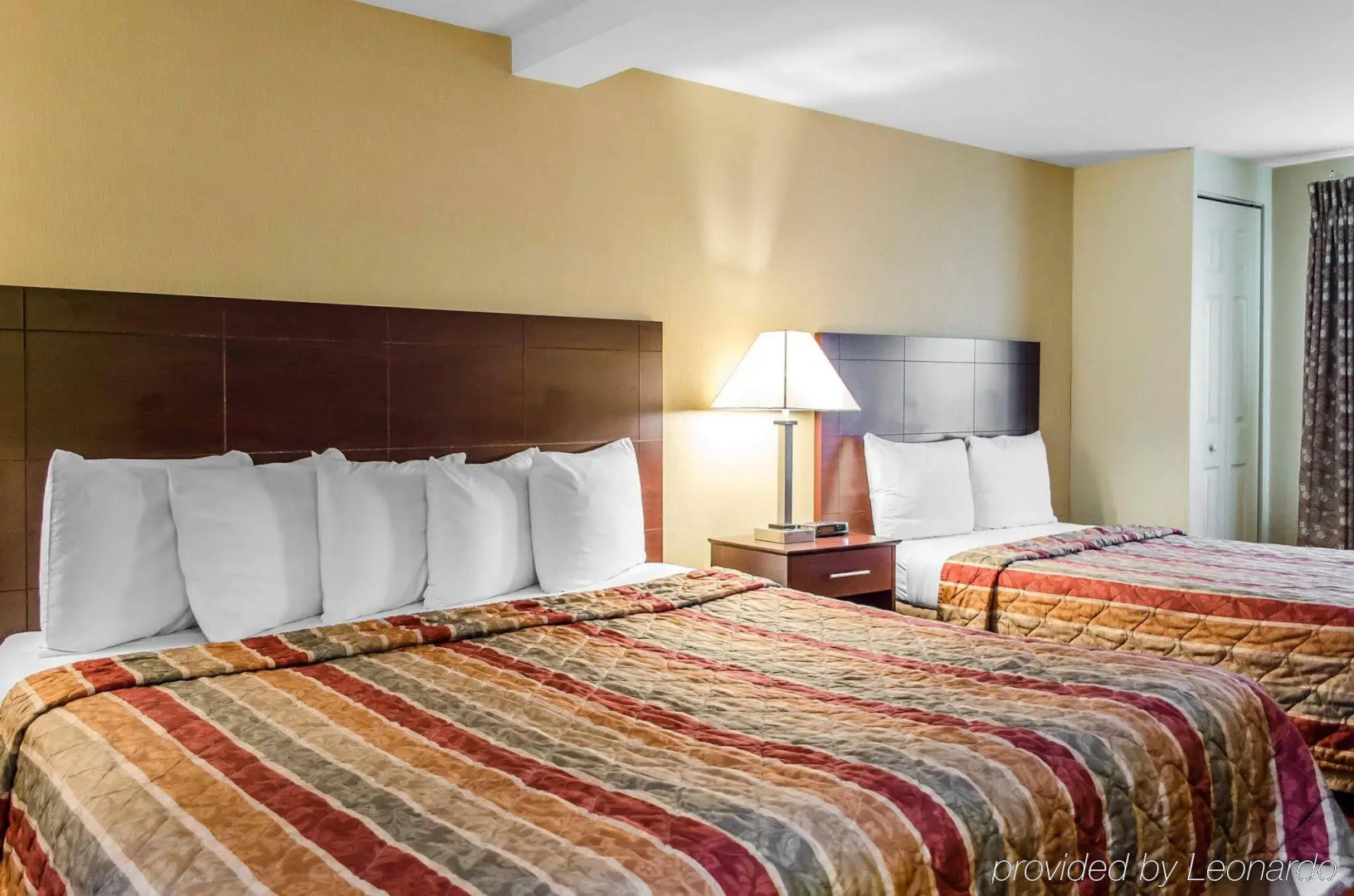 Rodeway Inn & Suites Hershey Chocolate Avenue