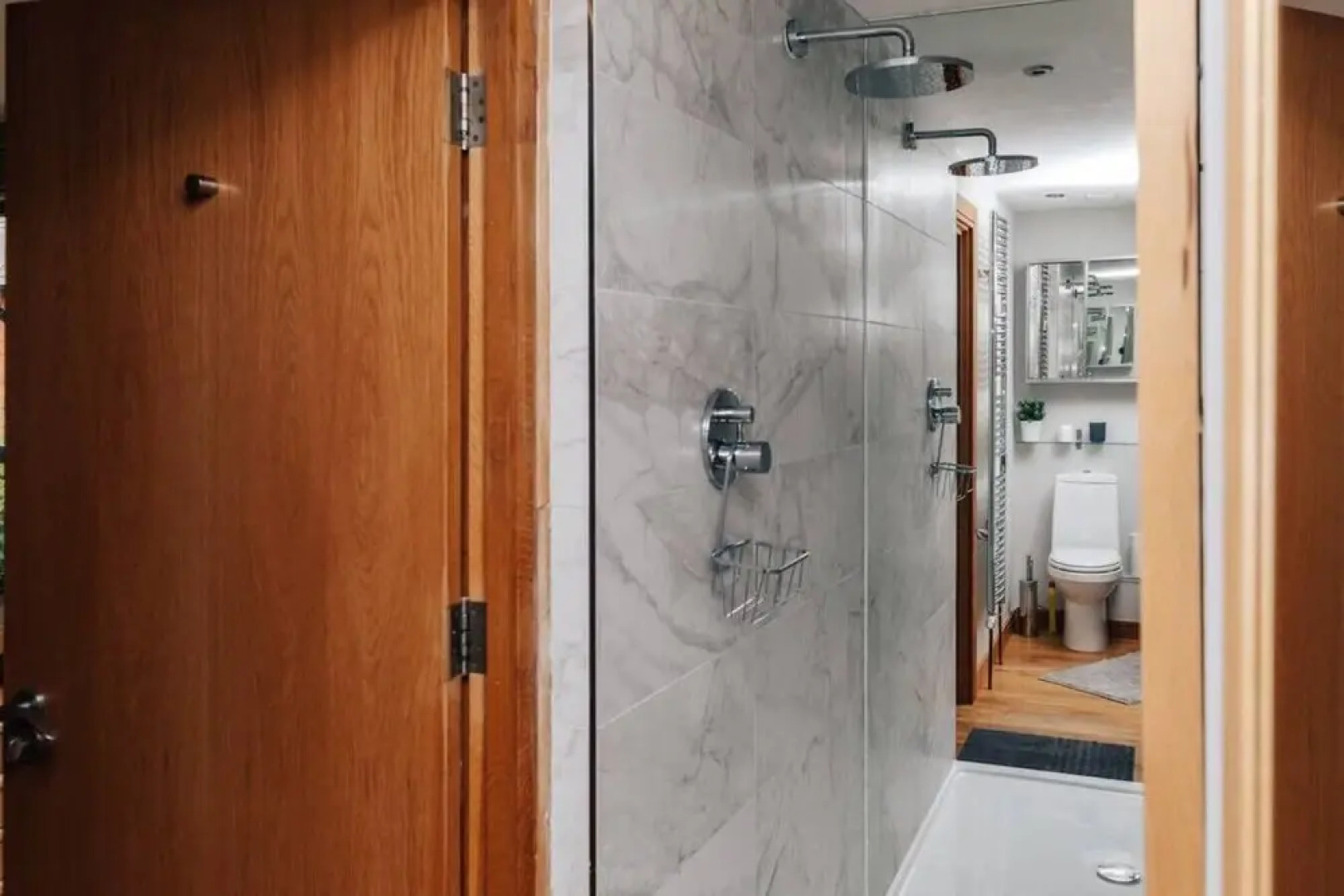 The Herringbone - 3 Bed With Parking Pet Friendly