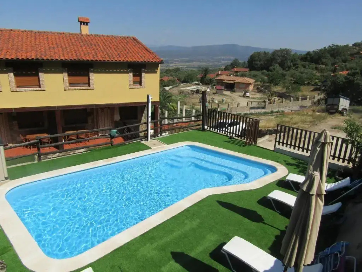 Casas Rurales La Dehesa