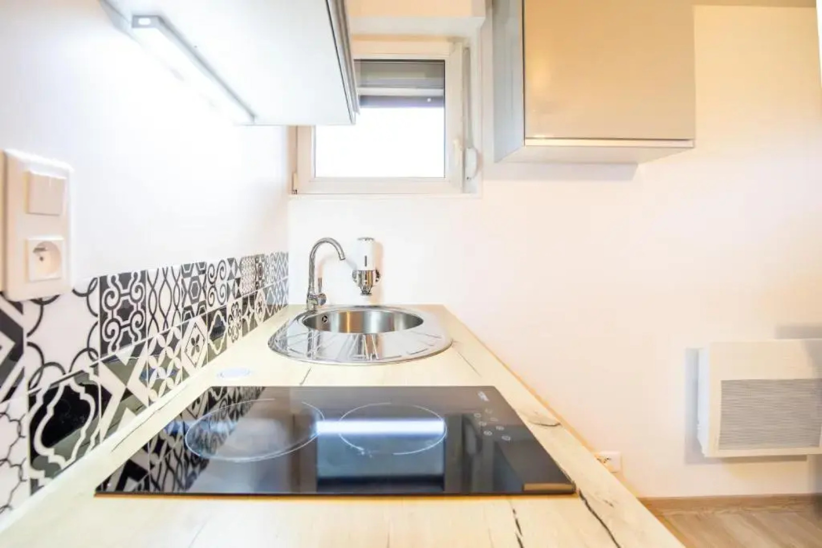 4 - Le studio Pontissalien - Parking Privatif