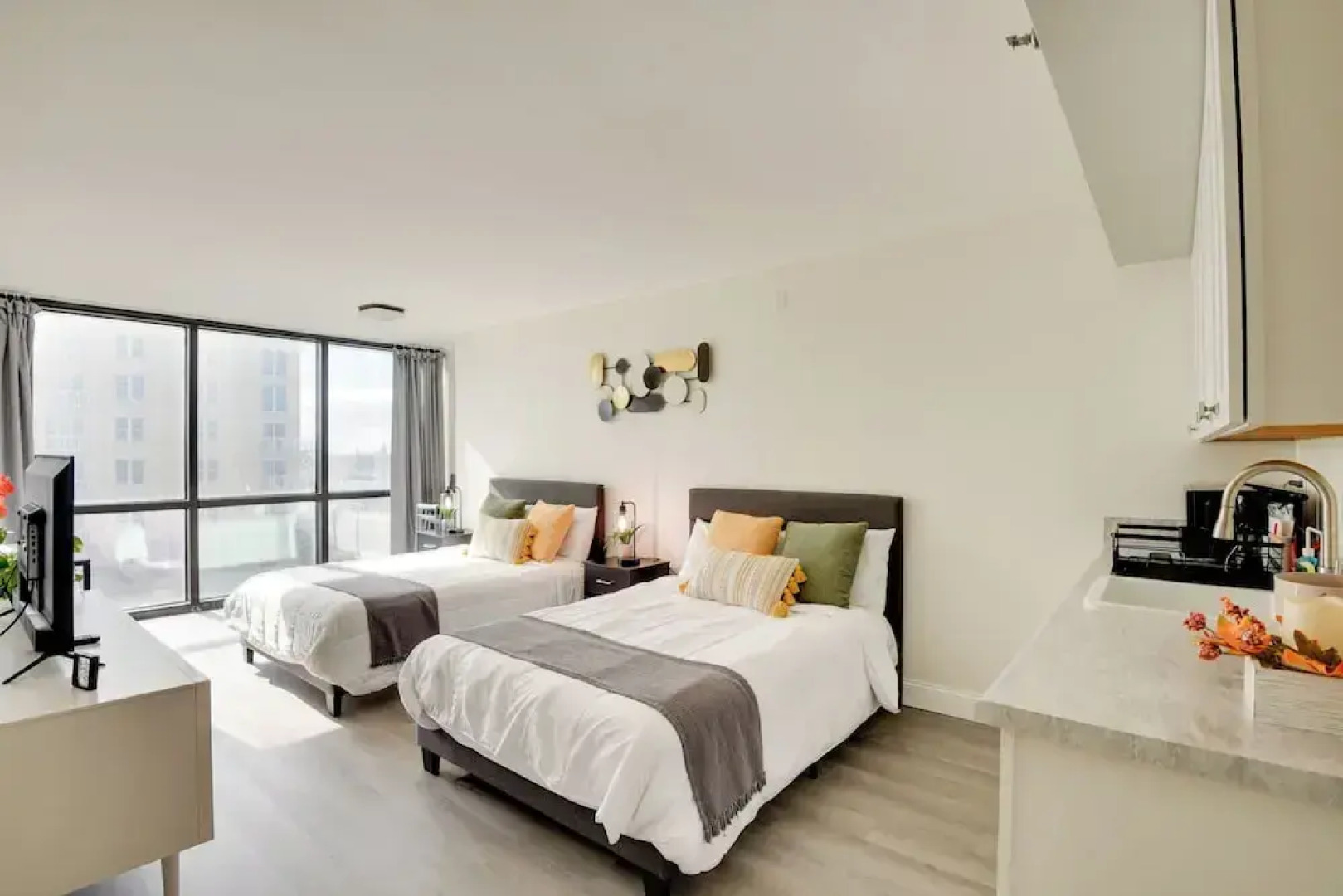 Beachfront Gem w/ Community Pool in Daytona!