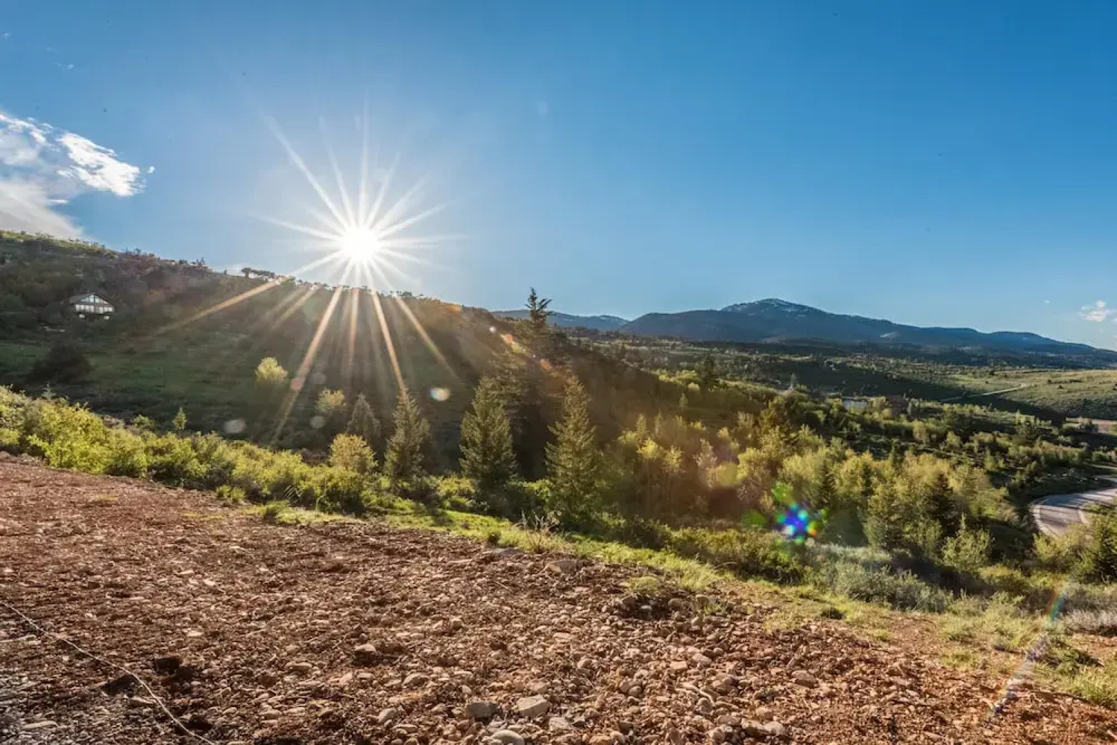 Floor to Ceiling Lake Views - Perfect Family Getaway
