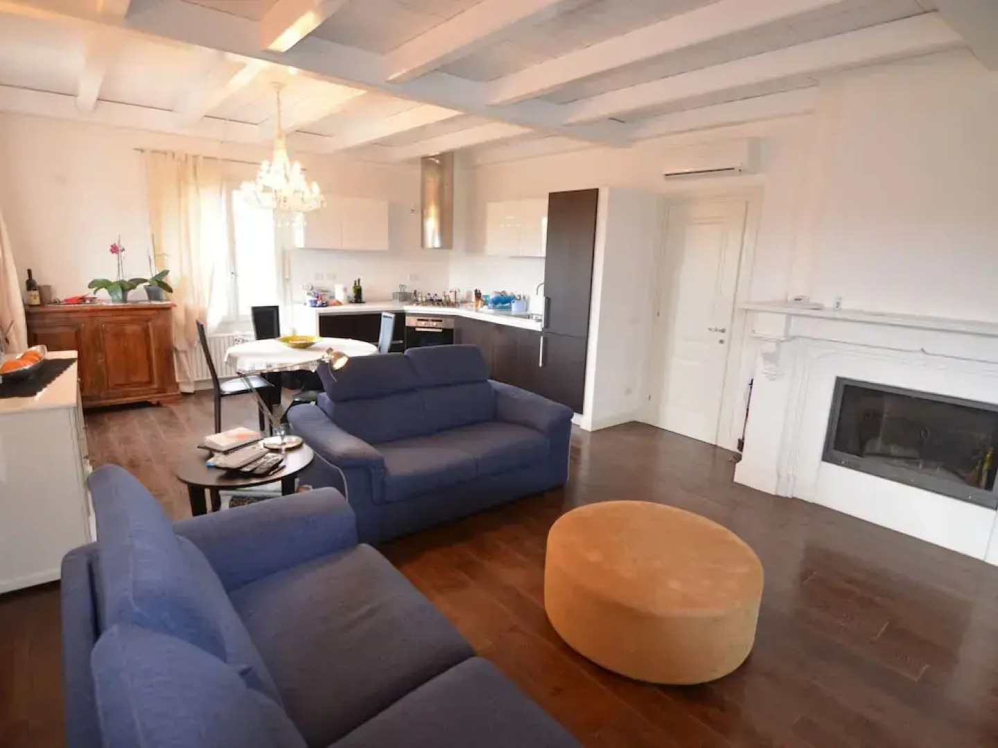 Apartment in Coriano Near Vineyards & Beaches