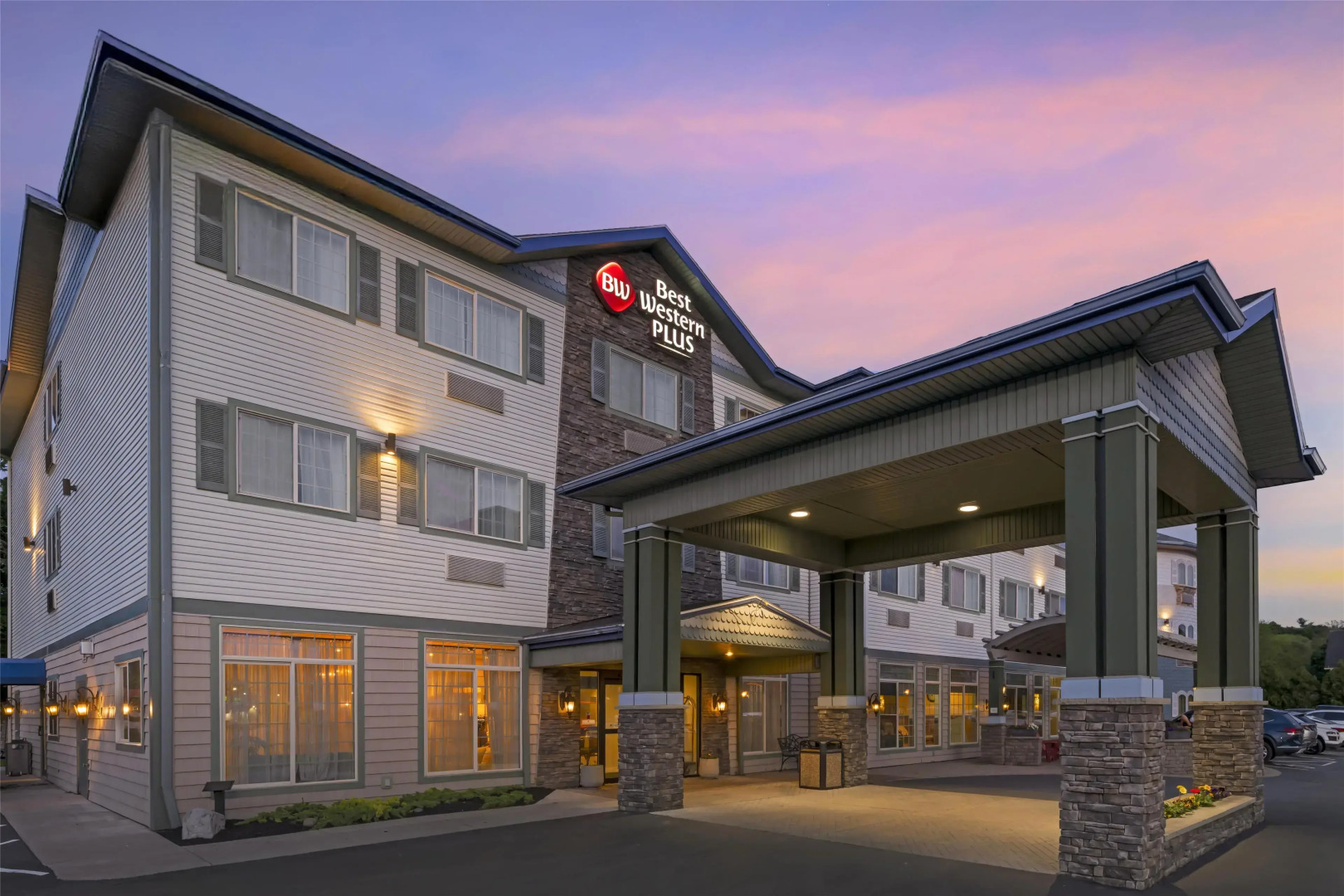 Best Western Plus Vineyard Inn & Suites