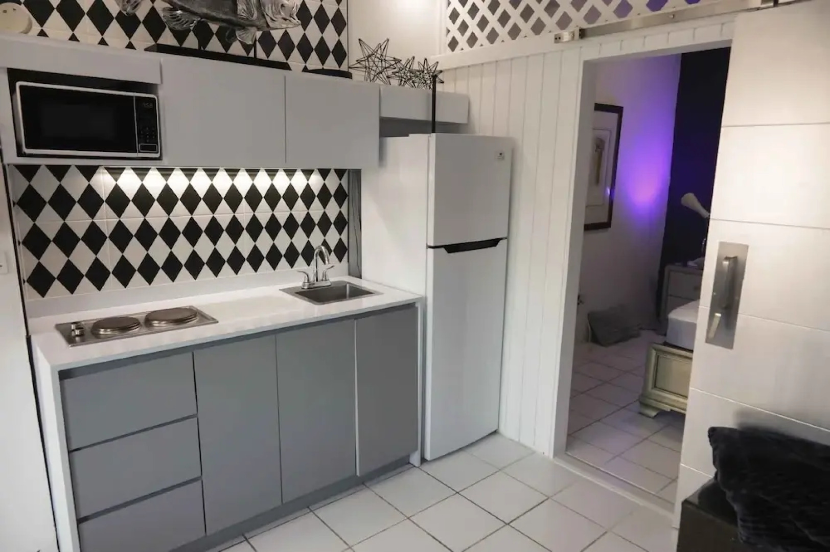 Luichy's Seaside Hotel