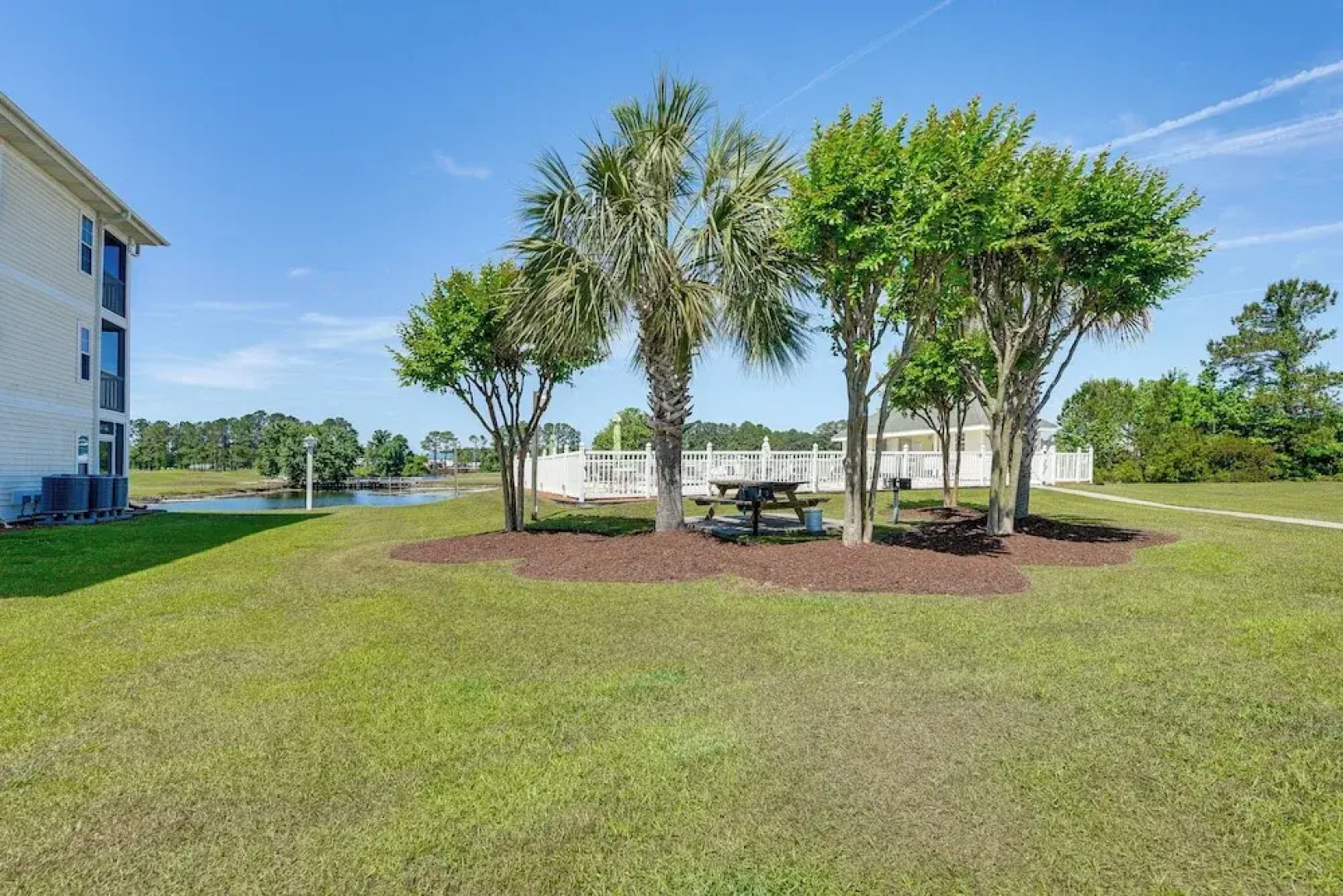 Condo w/ Pool & Hot Tub in Aberdeen Golf Villas!