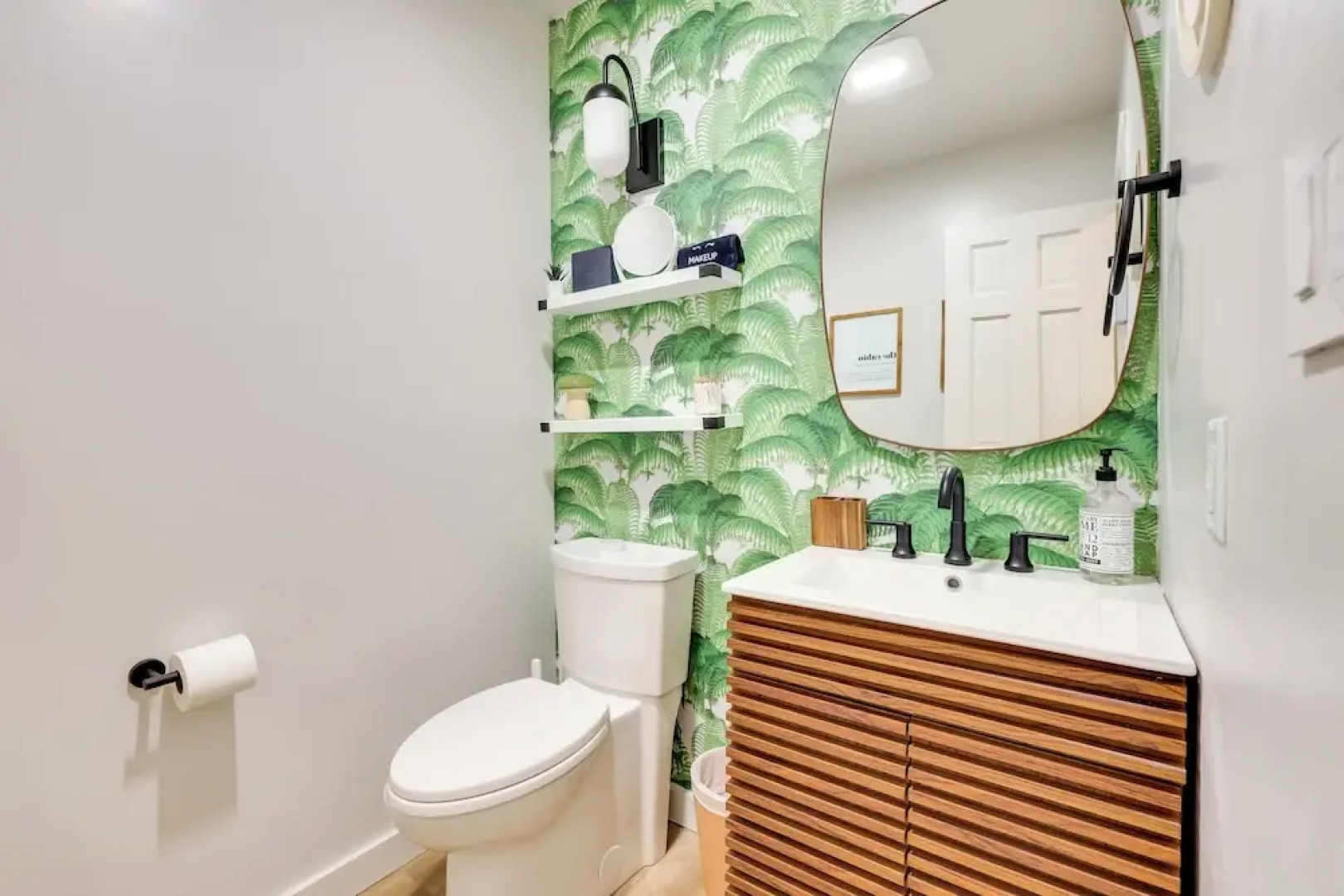 'sweetfern' Gouldsboro Cabin: Deck + Lake Access