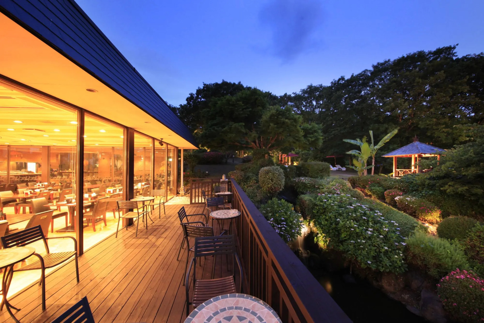 Andanomori Izu Ippekiko