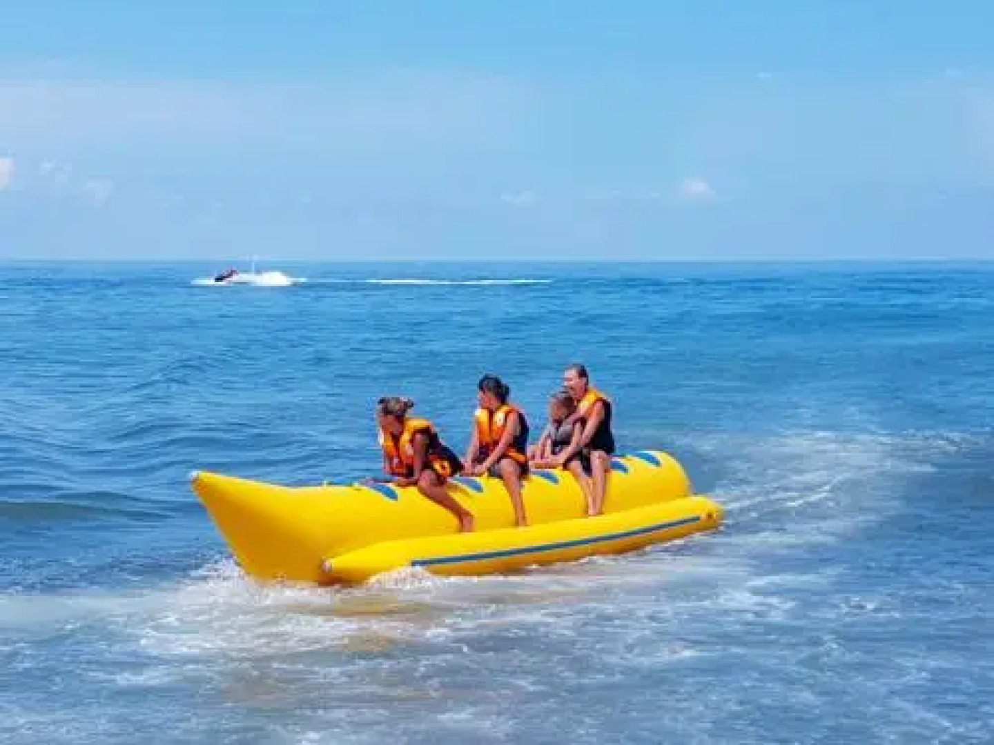 Luxury Dreamland Oasis Apartments