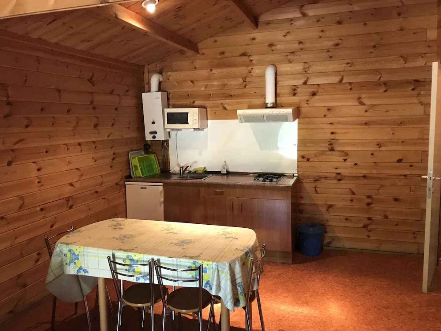 Camping Fuente de Regustrán