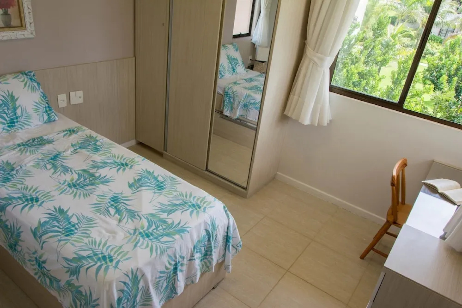 CO302 Luxuosa Cobertura de 3 suites com jacuzzi