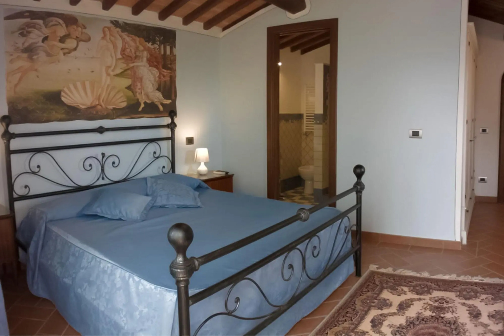 Beautiful villa sleeps 8 with private garden and pool-VILLA AGRIROSA