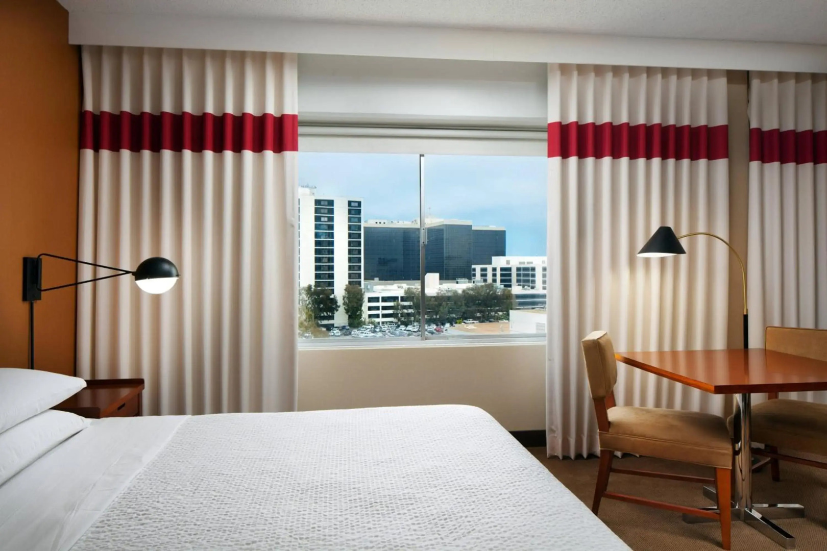 Four Points by Sheraton Los Angeles International Airport (США)