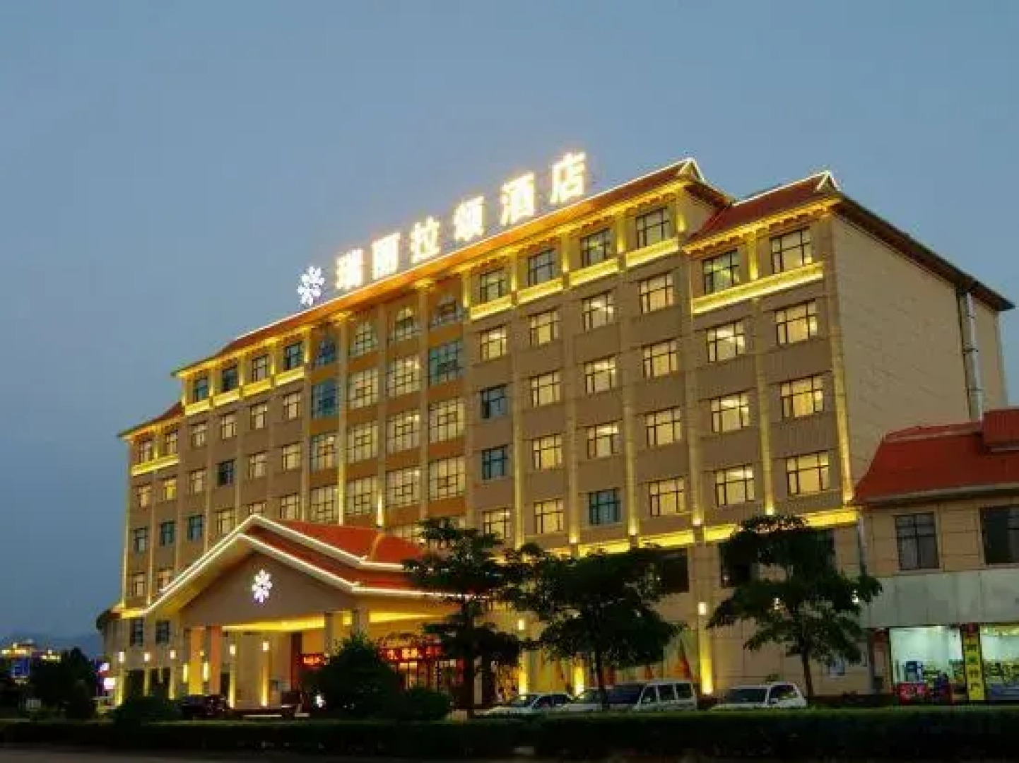 Lxora Hotel