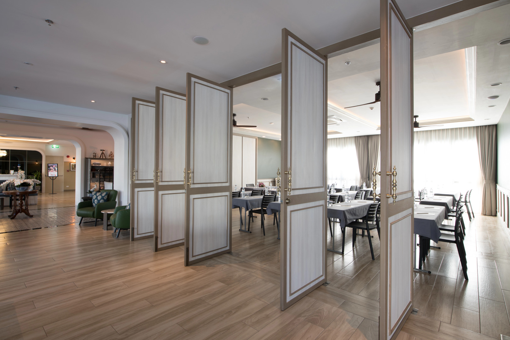 Sawaddi Patong Resort & Spa by Tolani