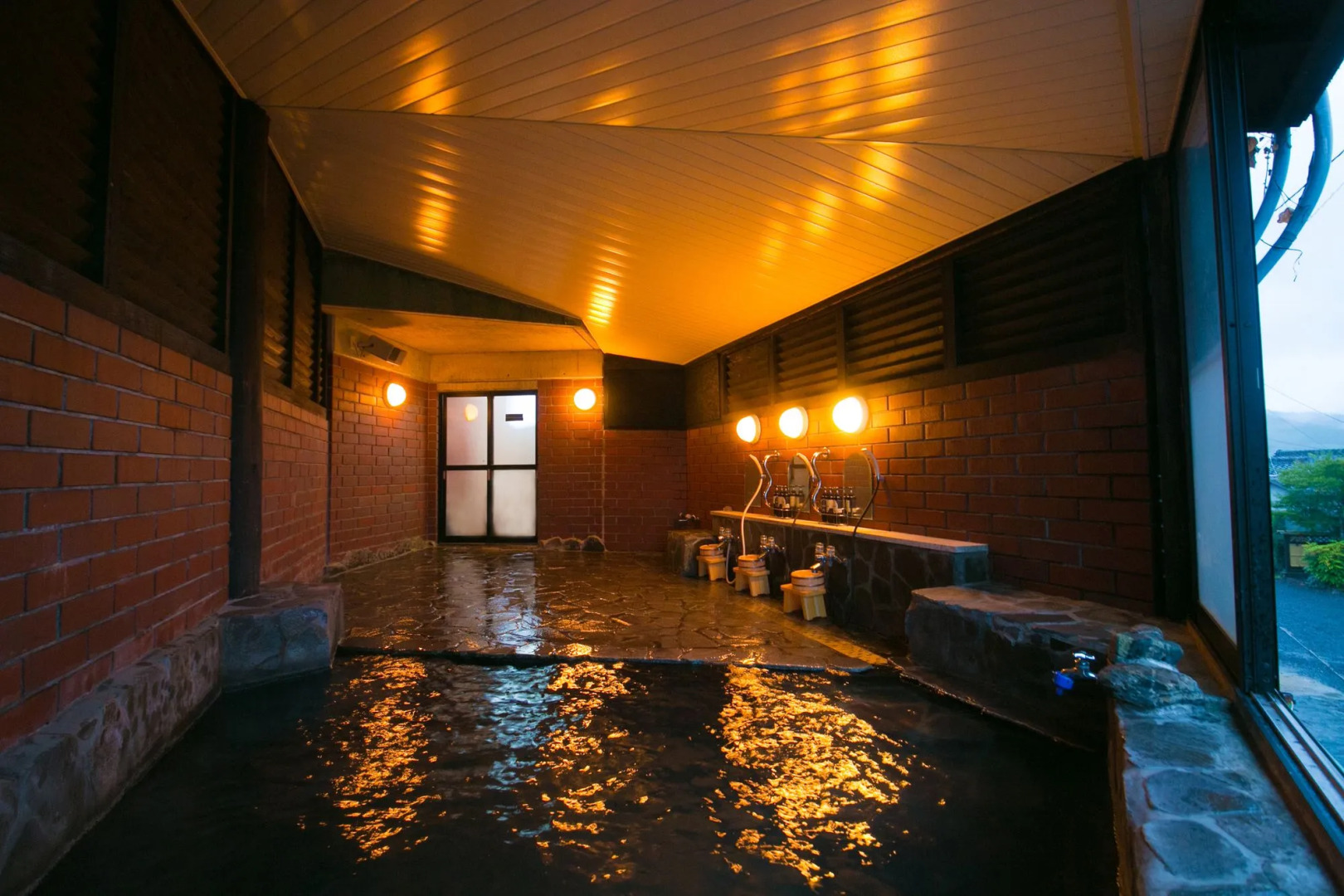 Yufuin Bath Satoyamasafu