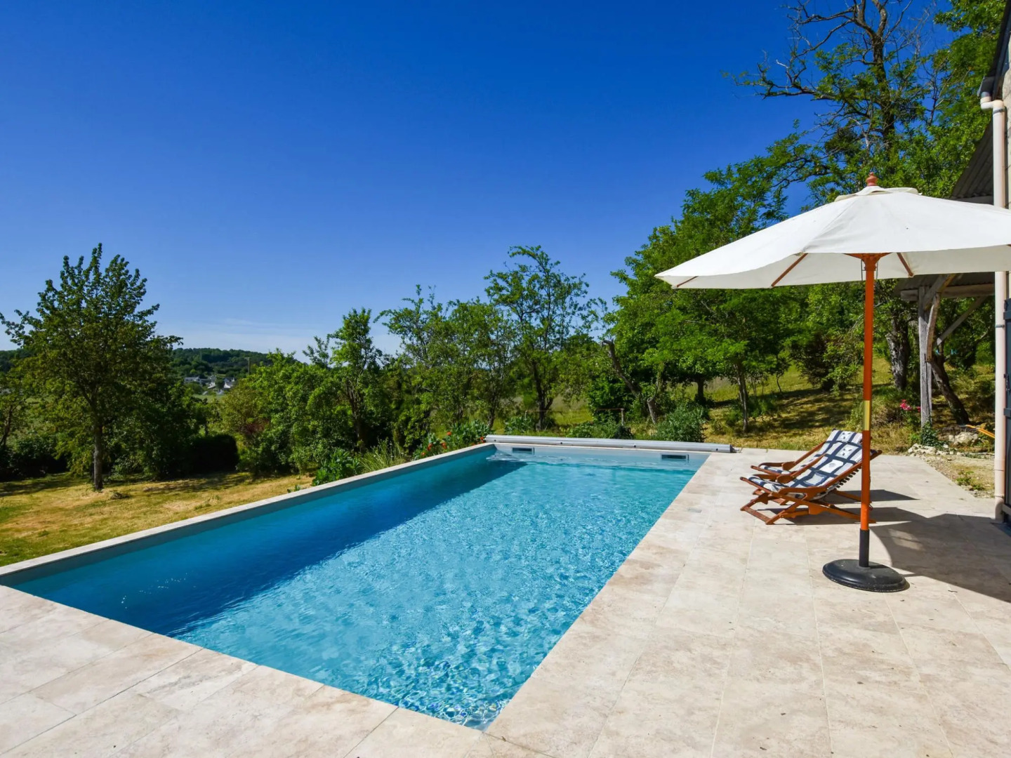 Gorgeous Mansion in Thizay With Private Swimming Pool!