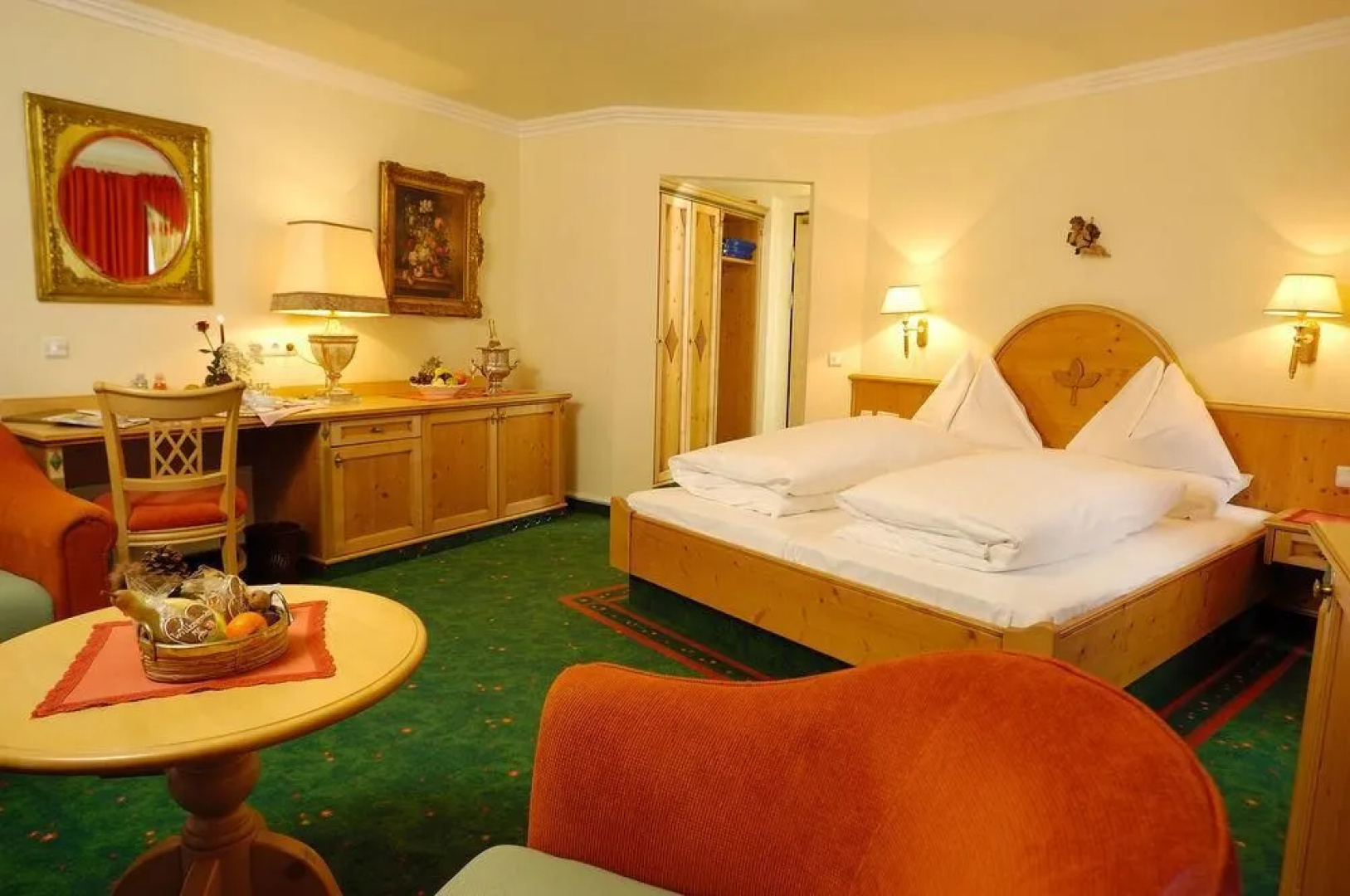 Hotel Bauer