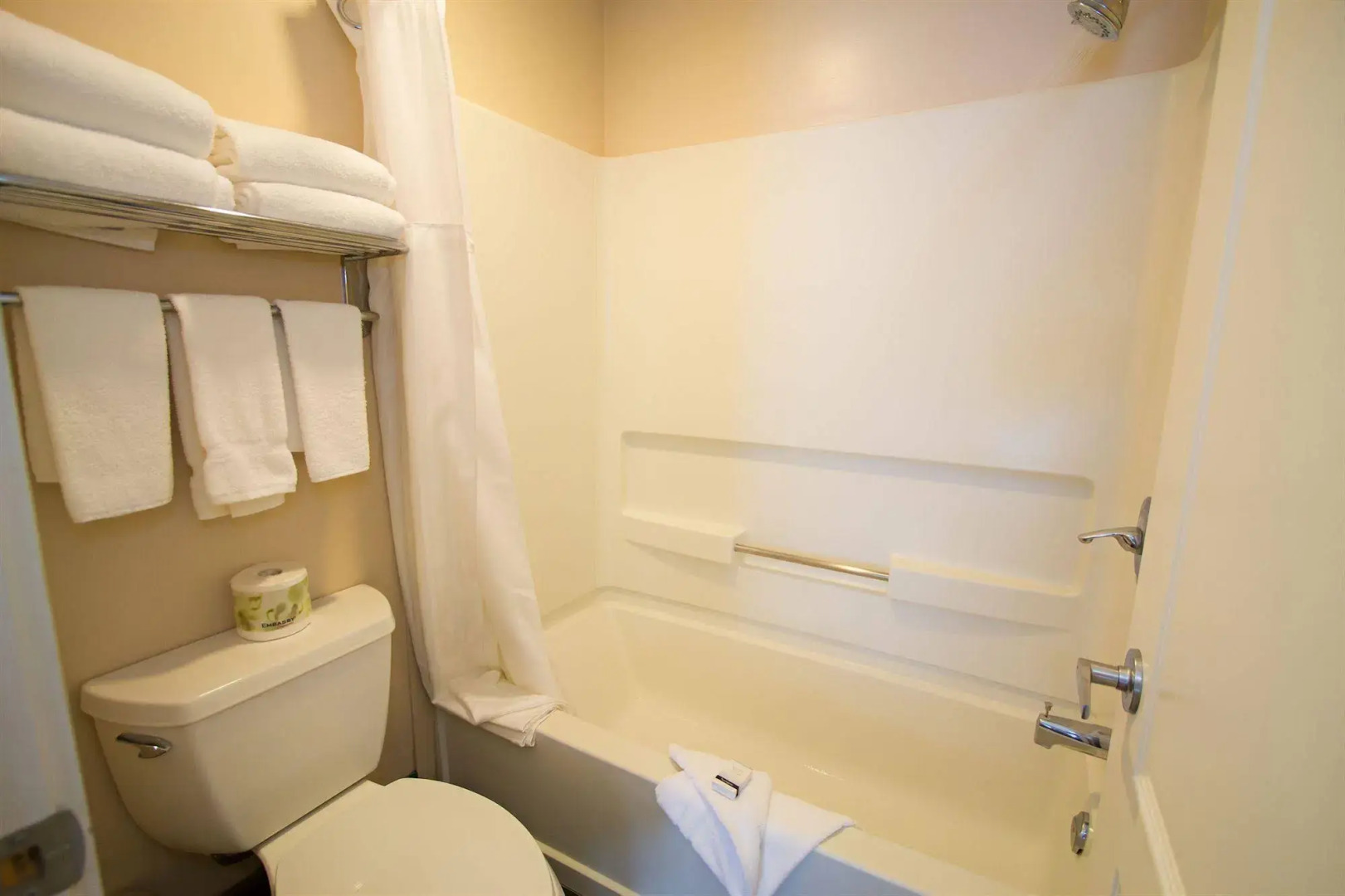 Glenwood Inn & Suites