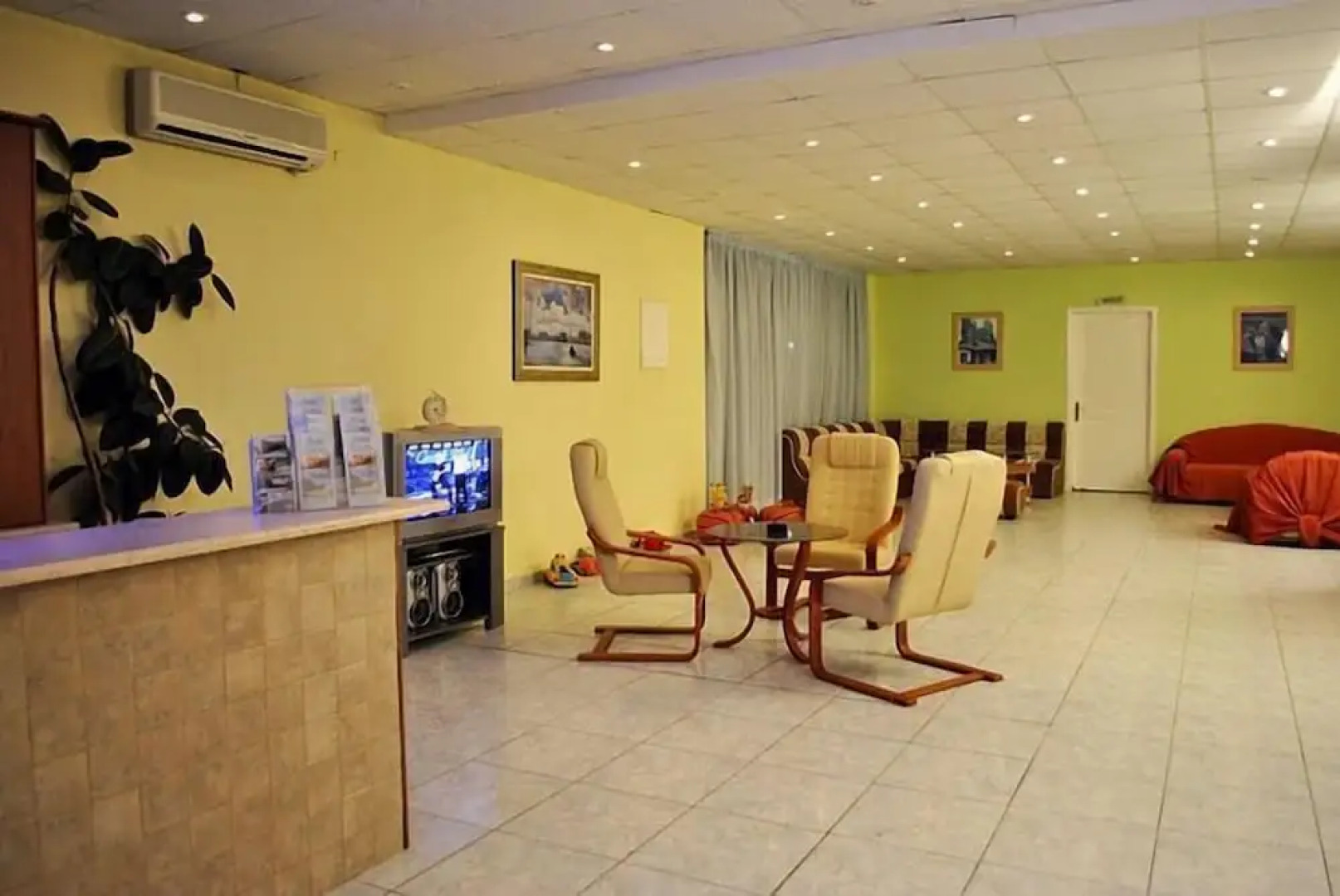 Kozanos Hotel & Suites