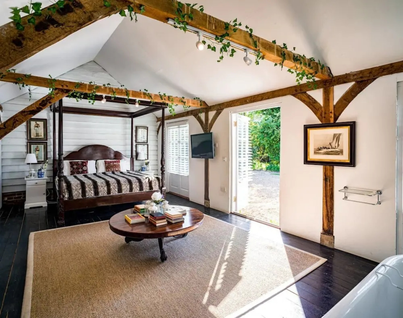 Captain's House / 9-bed Home on Osea Island, Essex