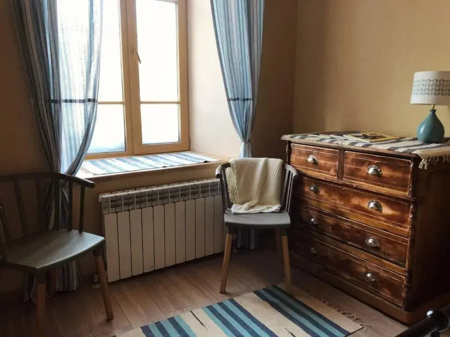 Dom Demidovykh Hostel