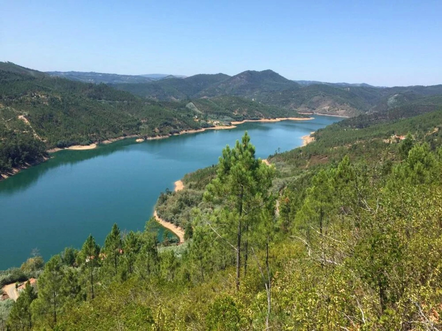 House With 3 Bedrooms in Cernache do Bonjardim, With Wonderful Lake View, Furnished Terrace and Wifi Near the Beach