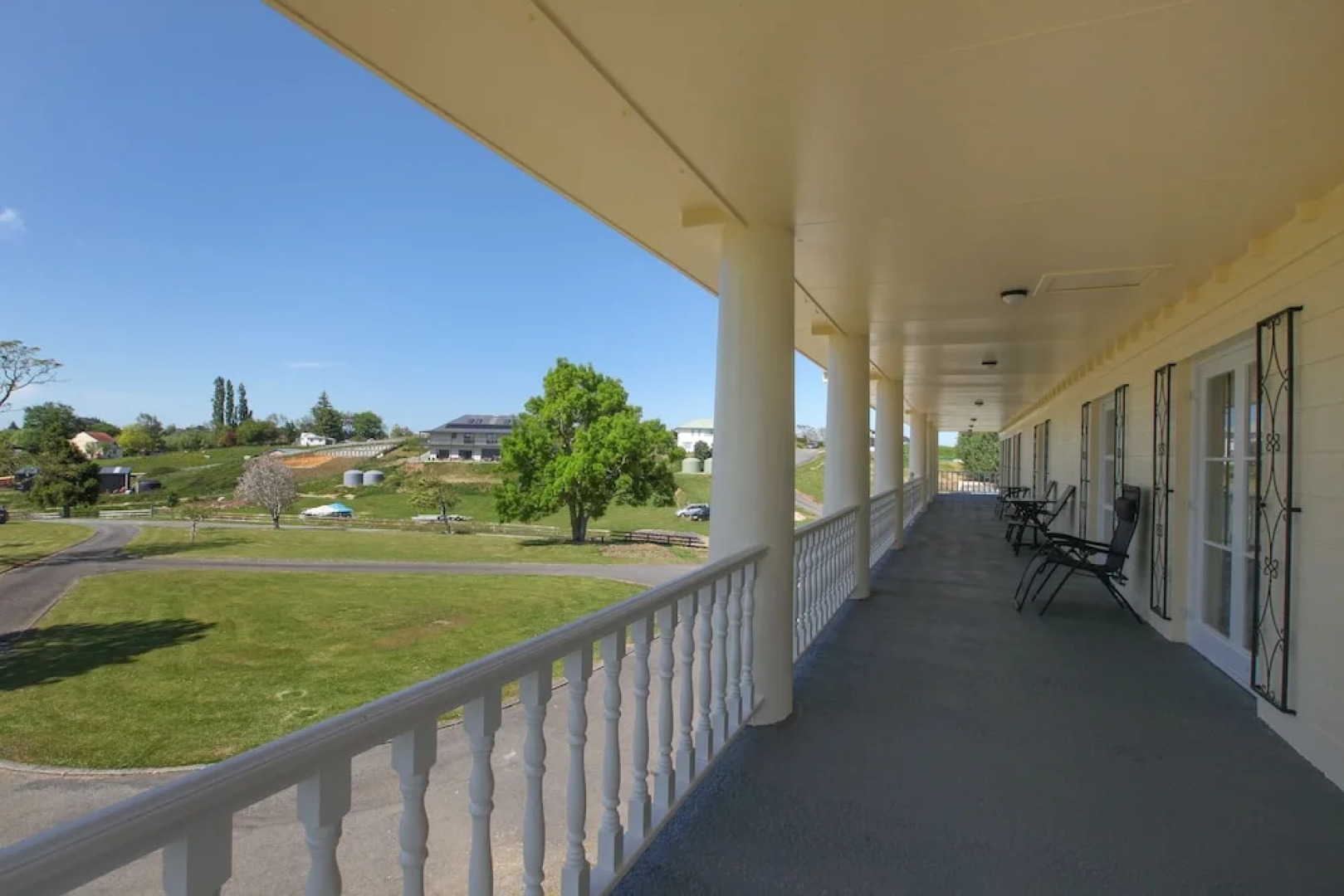 8Brm Luxury in Temple View