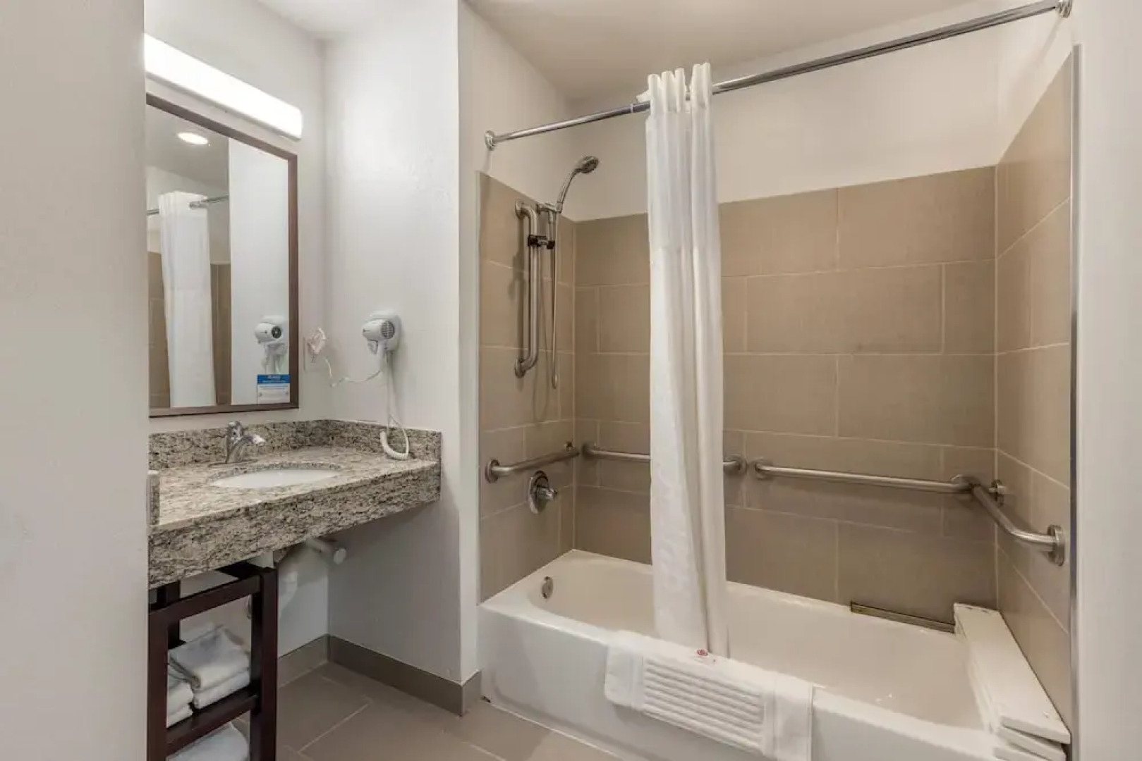 Microtel Inn & Suites by Wyndham Aztec