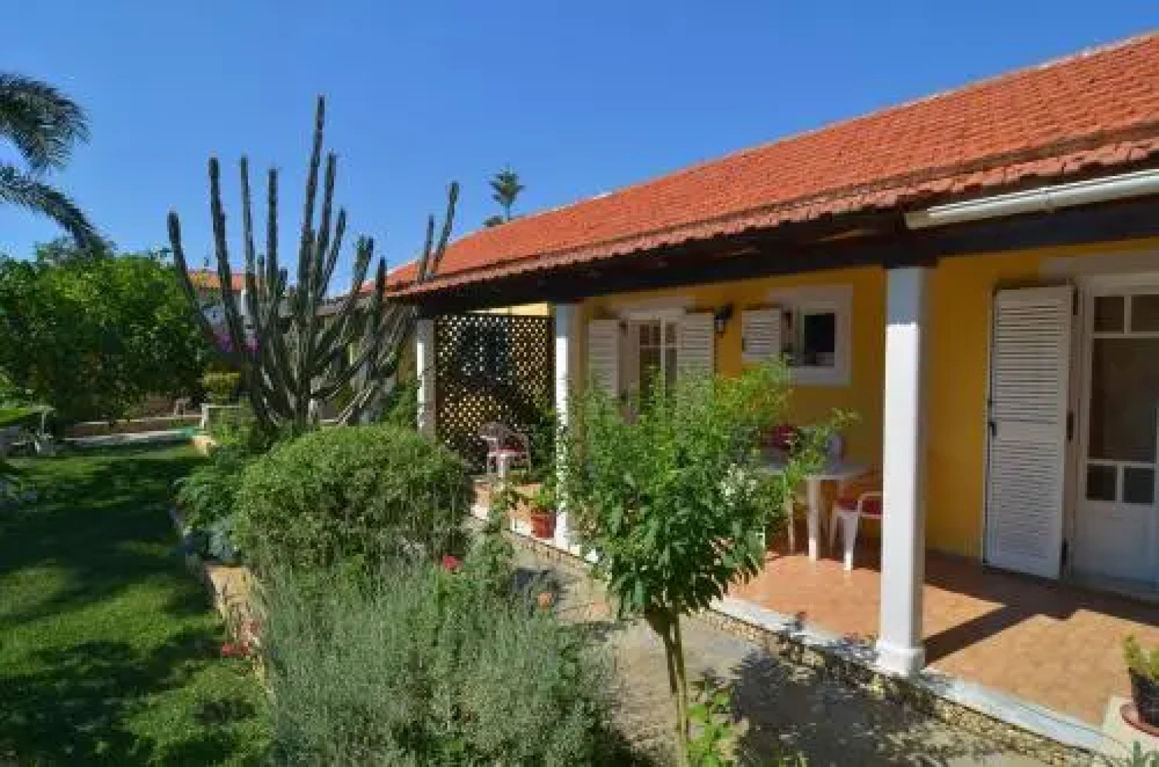 Alex Studios & Apartments