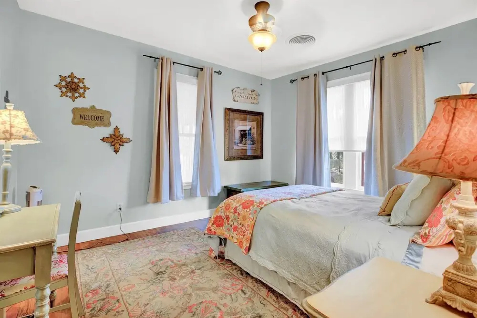 New! Stunning Historic Home Near Town With Bbq!