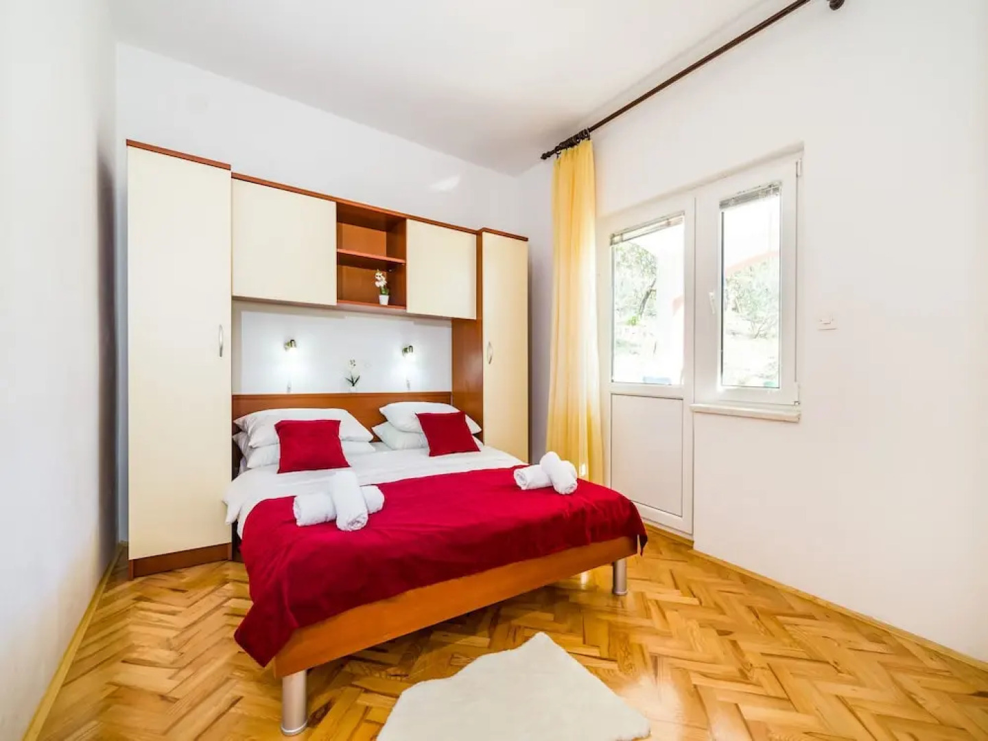 House Marija-with View to the sea and the Mountains