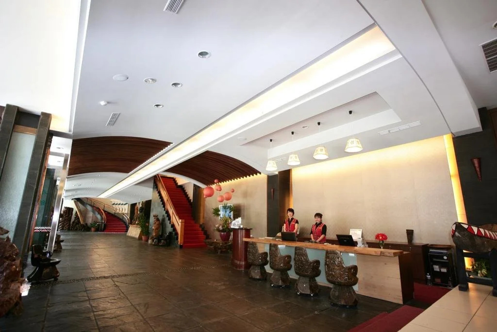 Naluwan Spring Resort Hotel