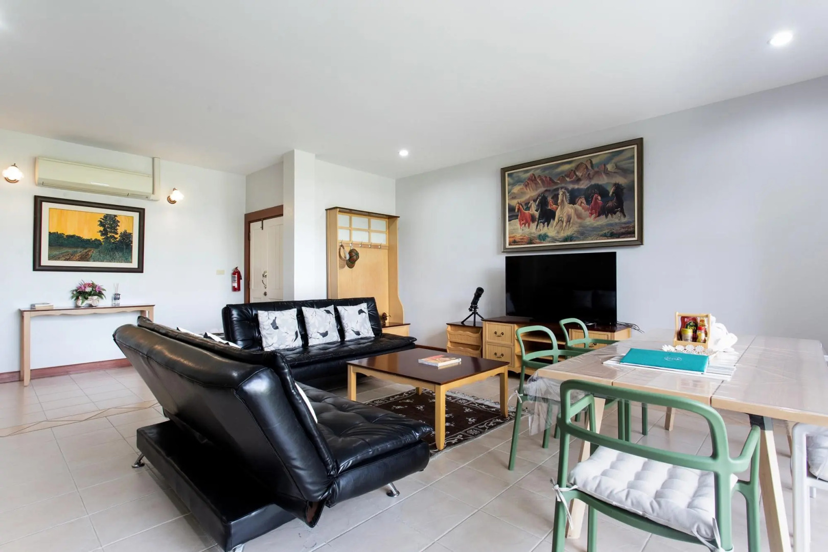 Golf View Suite 2BR Entire Apartment @ Bonanza Khao Yai