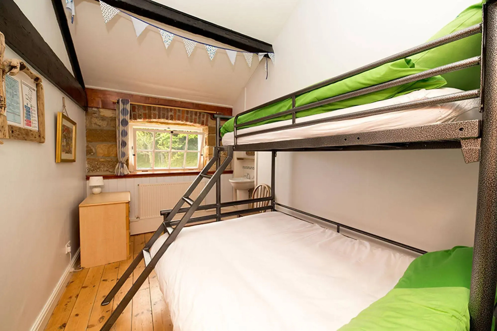 YHA Boggle Hole - Hostel