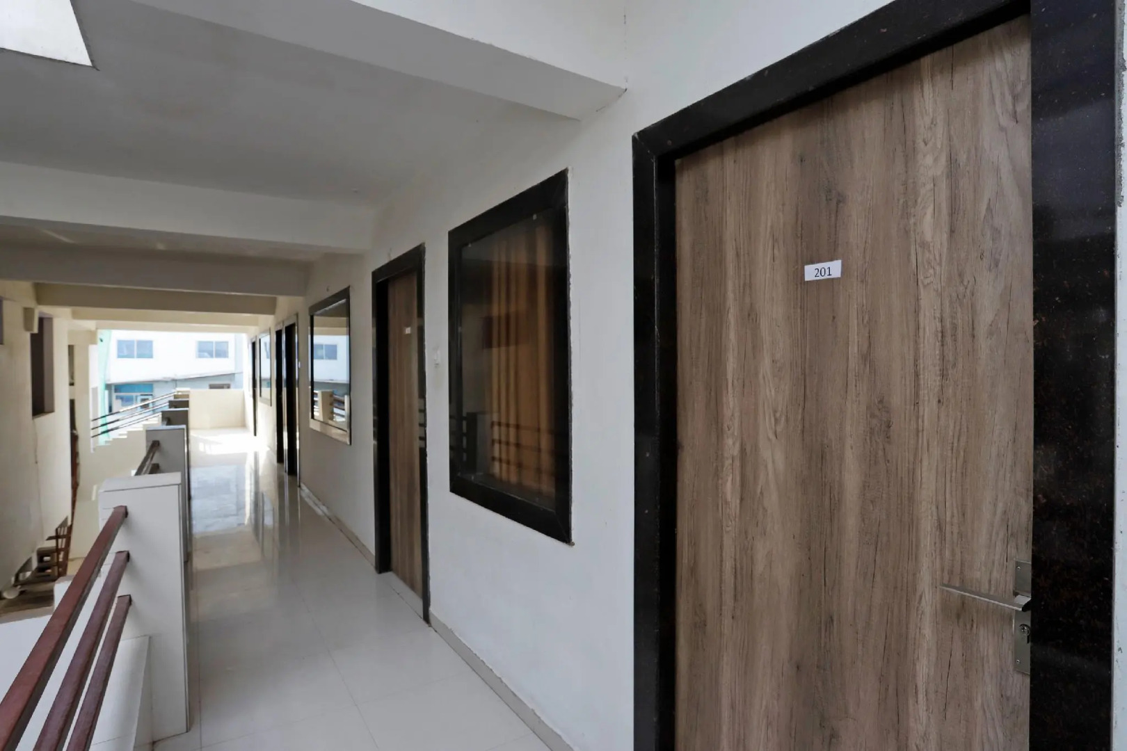 SPOT ON 39940 Shree Shine