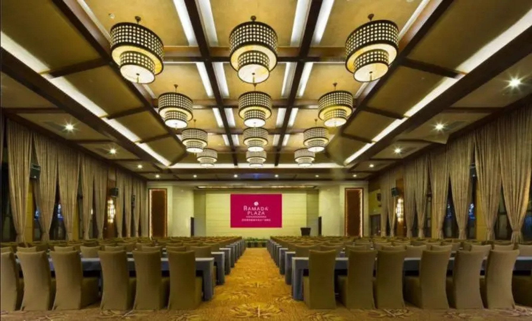 Ramada Plaza by Wyndham Xishuangbanna South