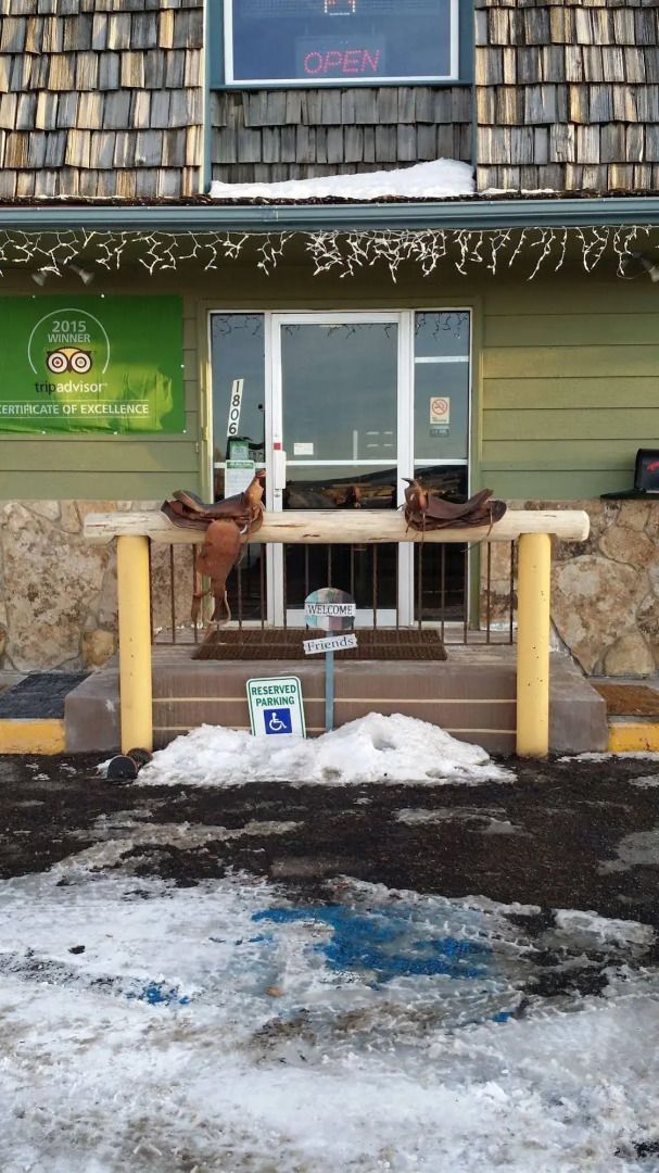 Rawlins Western Lodge