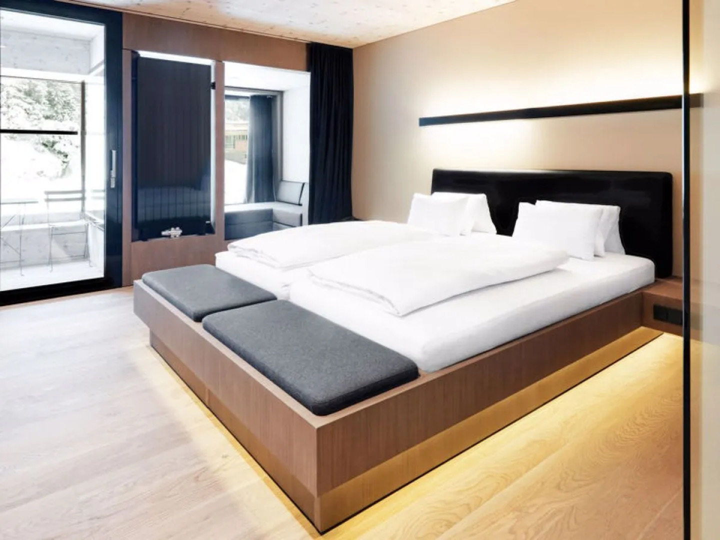 Gradonna Mountain Resort (KAX101)