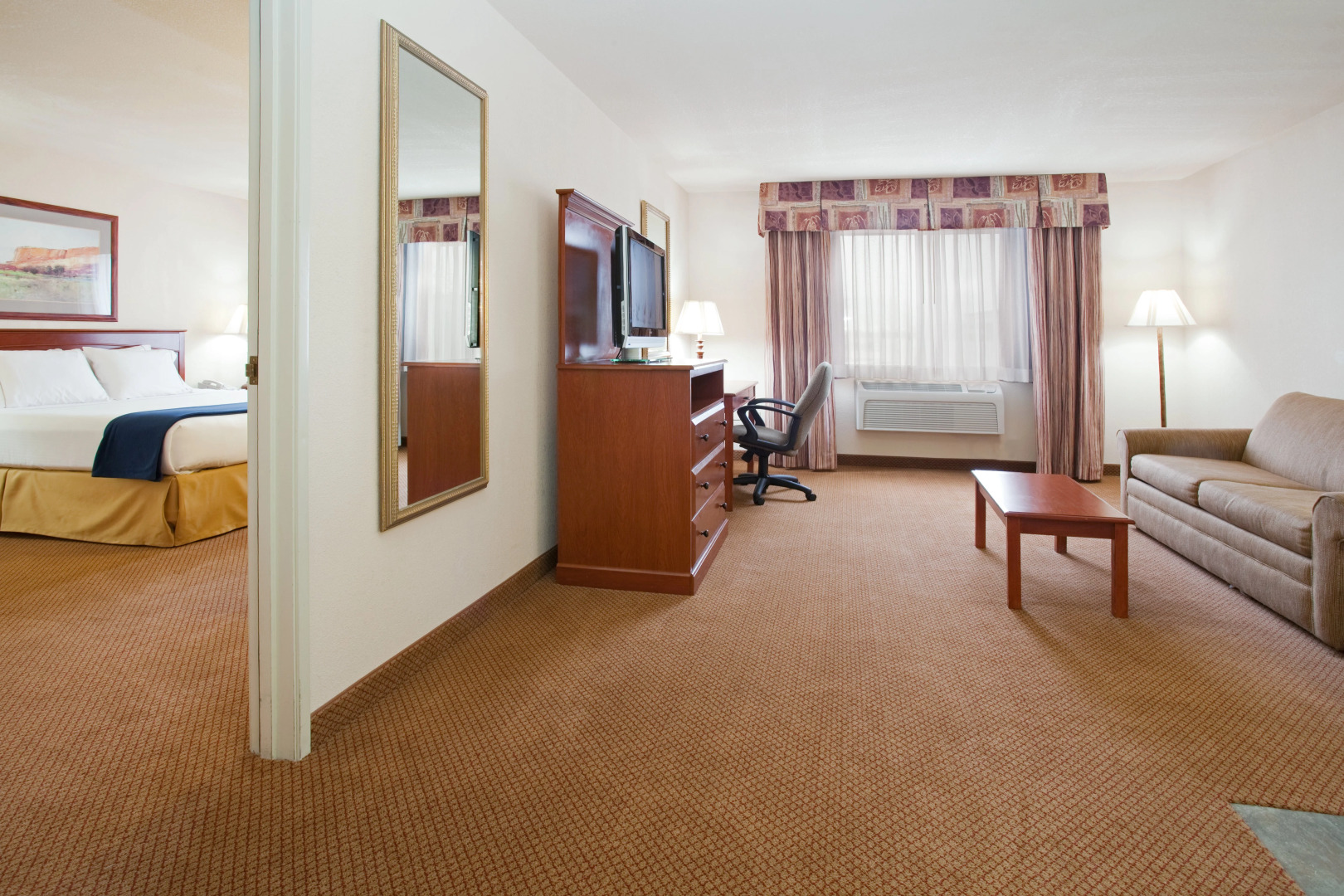 Holiday Inn Express Farmington - Bloomfield by IHG