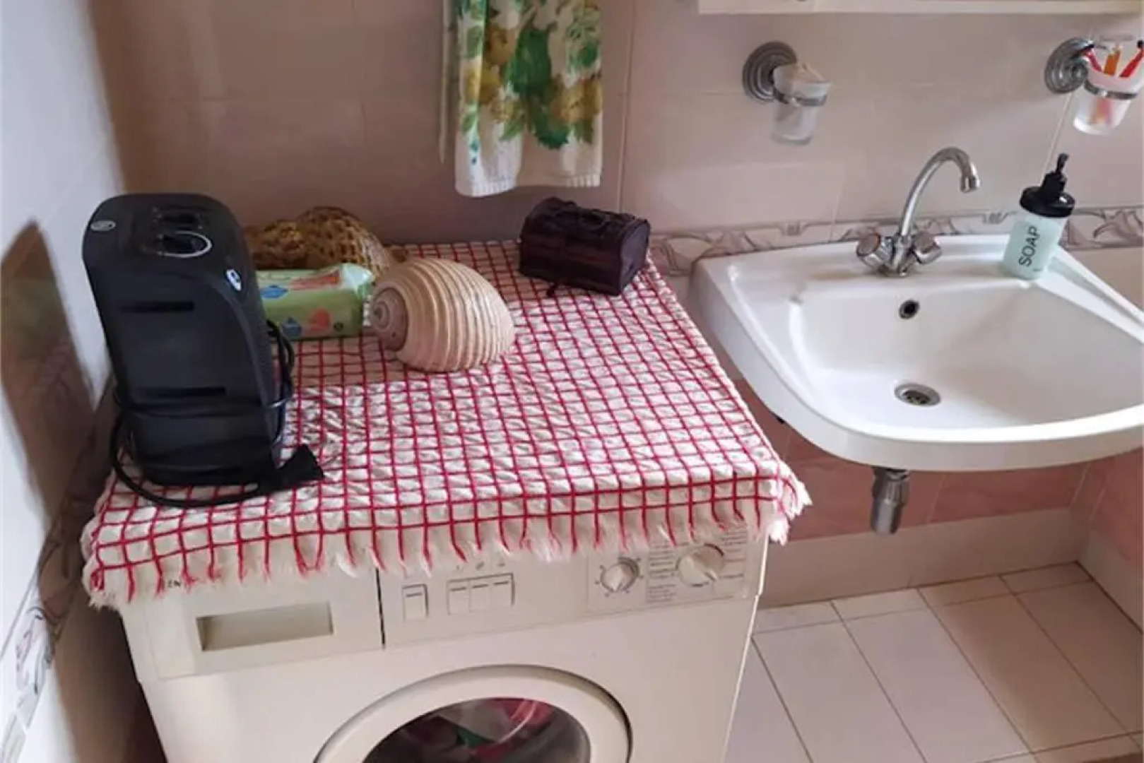 Vens apartment 90m2 at Eantio bay.