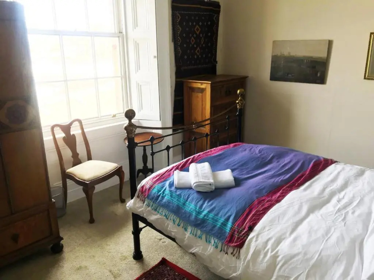 Grand top floor apartment in the Royal Bank House