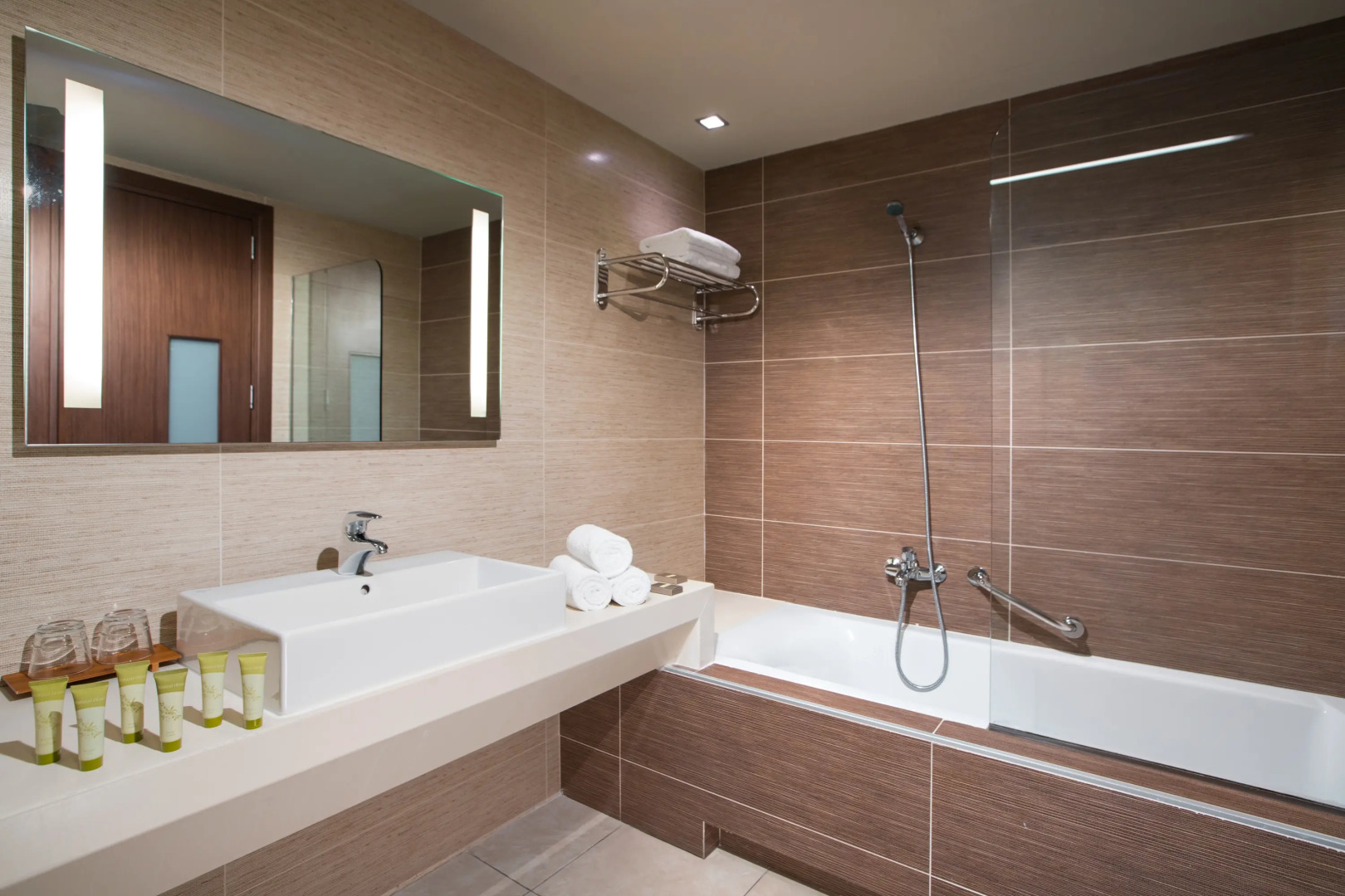 Отель Blue Lagoon Village